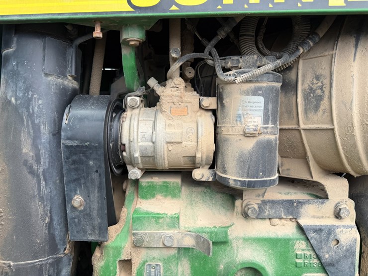 1998-john-deere-8300-image-48