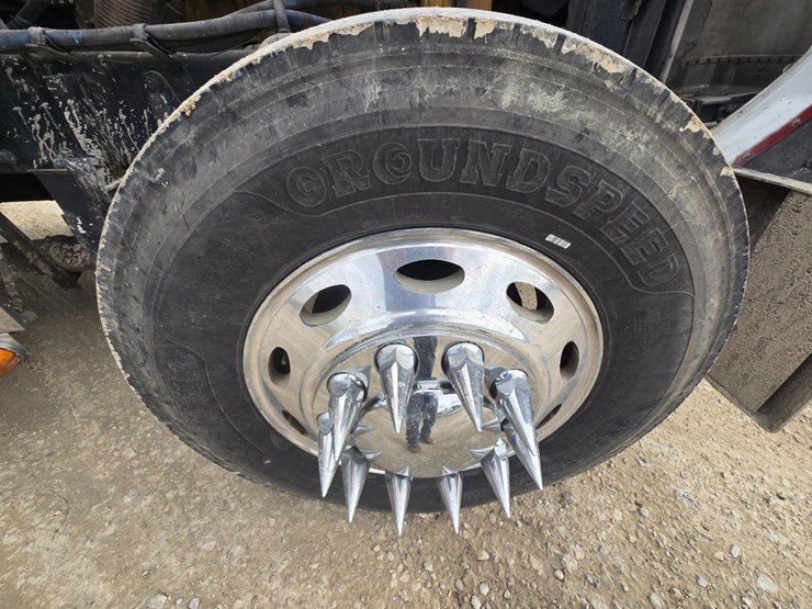 2000-peterbilt-379-image-97