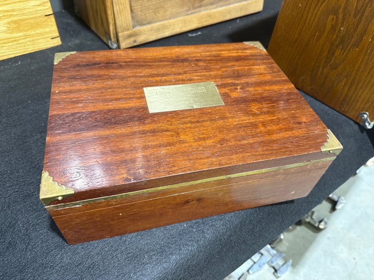 #718-•-wooden-storage-box-image-2