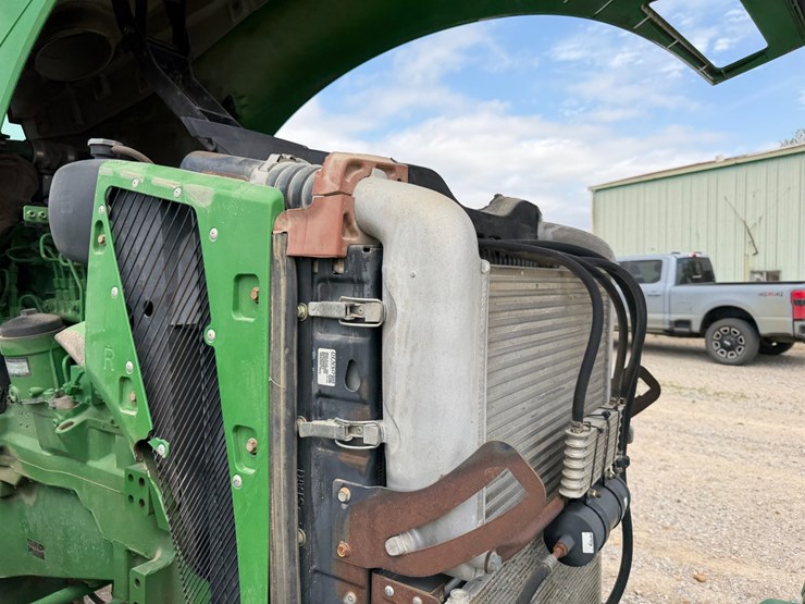 2010-john-deere-8270r-image-60