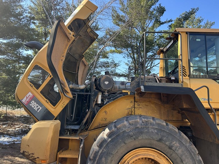 volvo-l250g-image-39