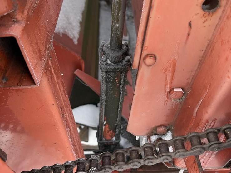 hesston-sh60a-image-13