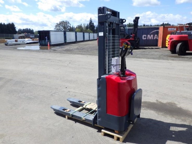 2026-sdlool-st1500-electric-stacker-truck-image-2