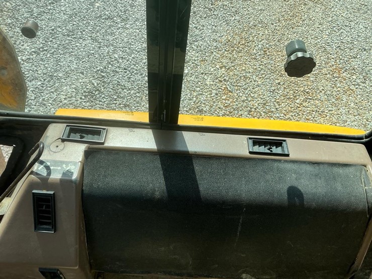 john-deere-310d-image-29