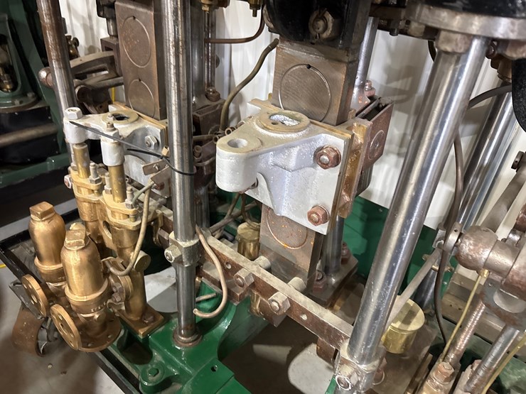 #18-•-1942-british-admiralty-tug-steam-engine-–-85-hp-image-5