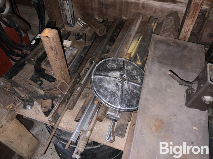 steel/aluminum-material-&-pieces-image-9