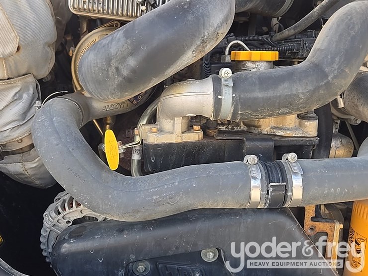 2017-jcb-510-56-image-46