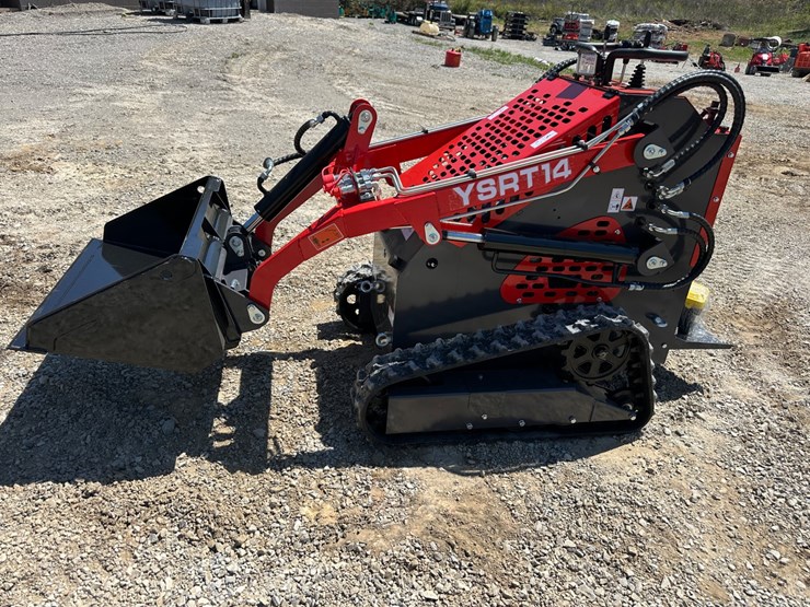 #1924-•-ysrt14-mini-skid-steer-image-1