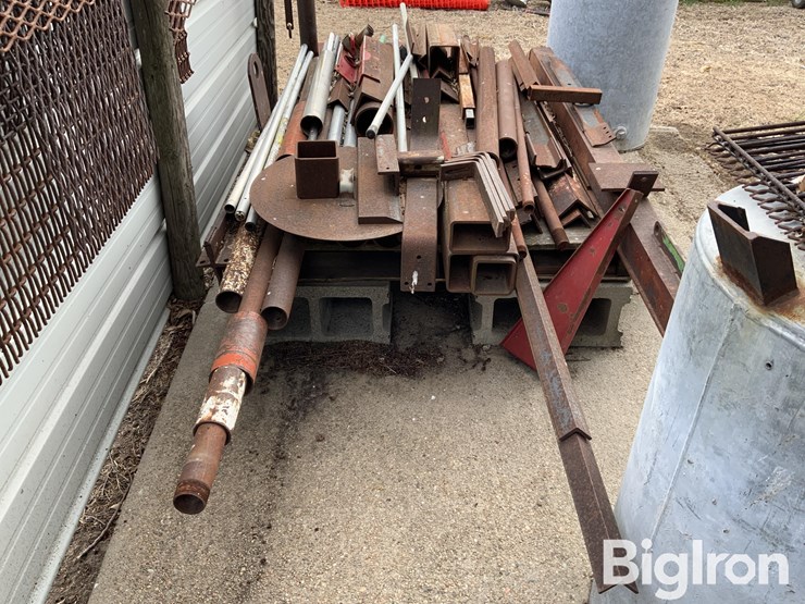 steel/aluminum-material-&-pieces-image-4