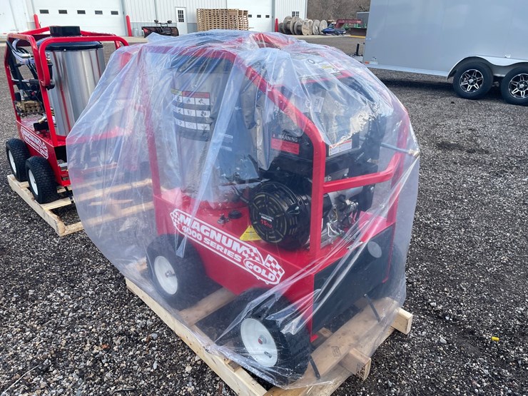 #3090-•-2026-magnum-4000-hot-water-pressure-washer-image-2