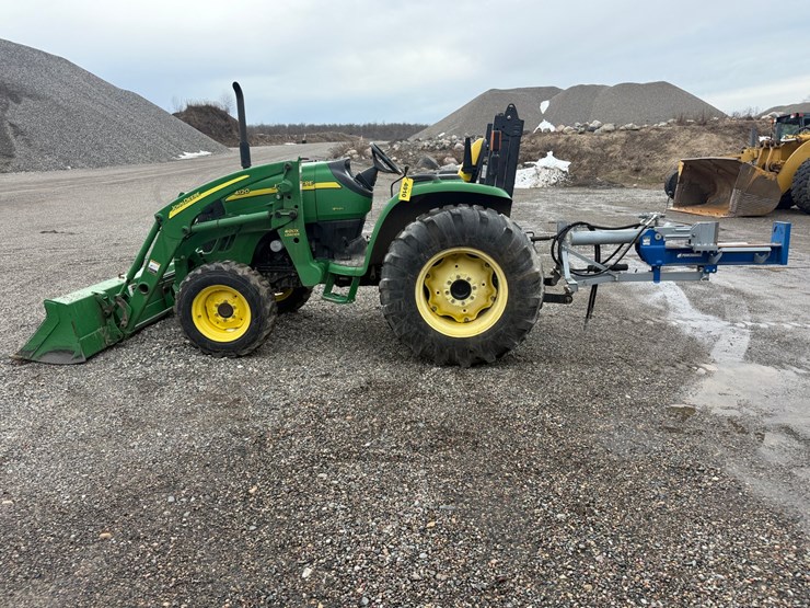 john-deere-4120-image-2