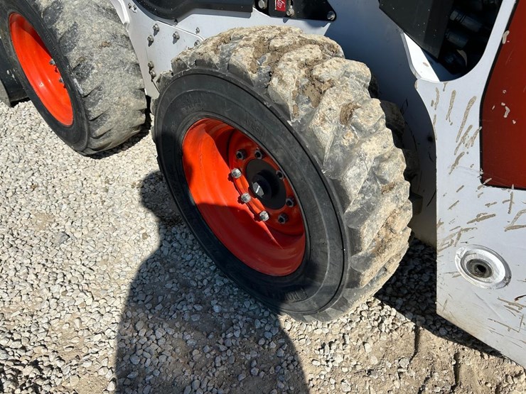 2022-bobcat-s62-image-16