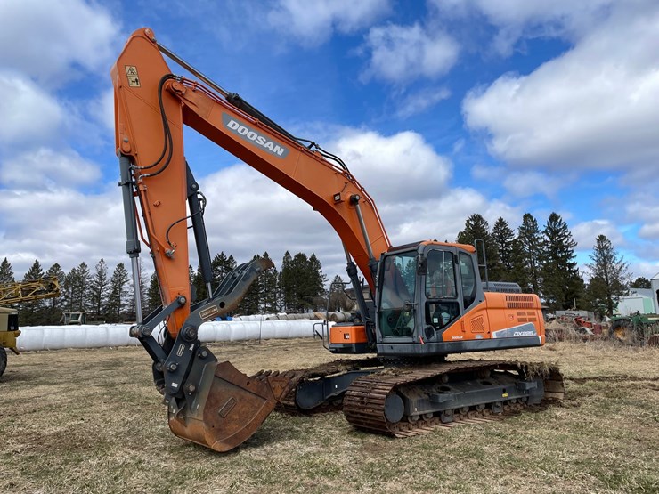 doosan-dx225-lc-image-1
