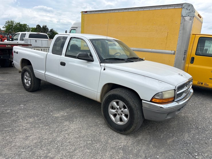 2004-dodge-dakota-image-1