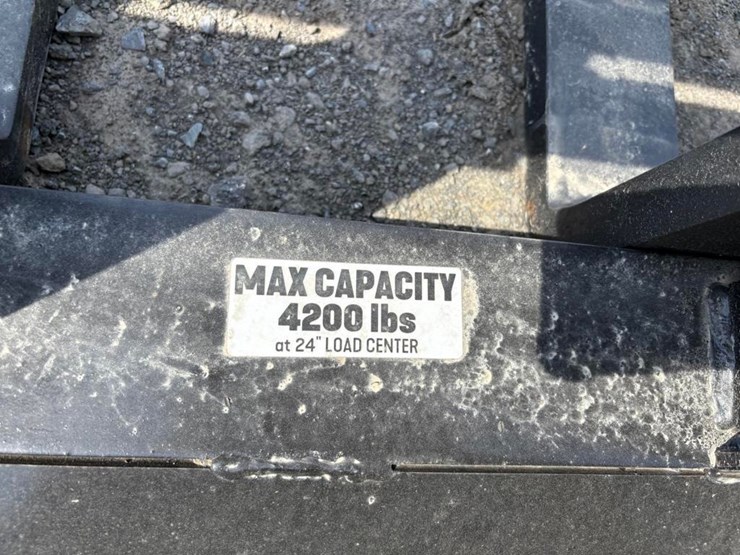 john-deere-4200-image-4