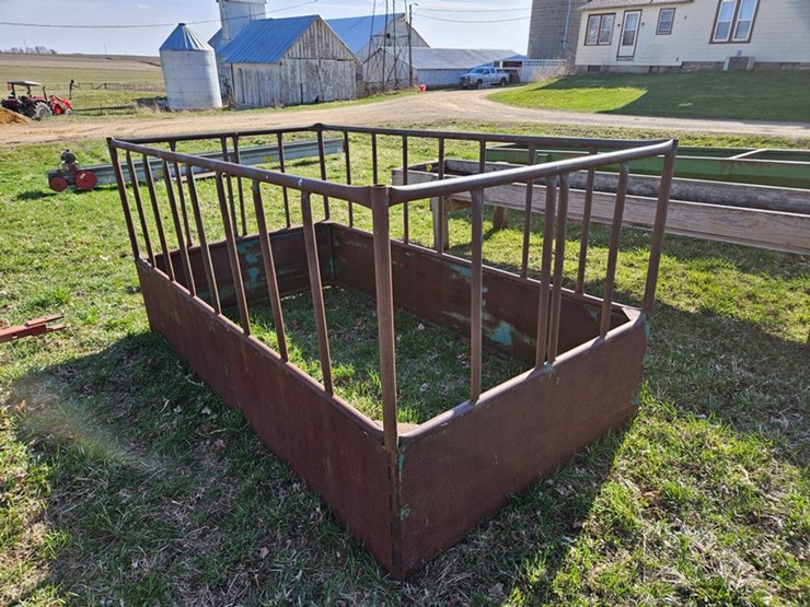 #543-•-livestock-hay-feeder-image-2