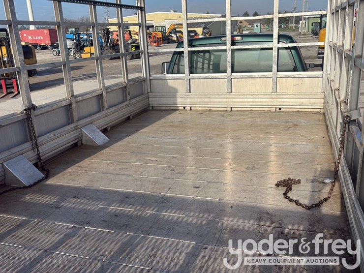 2011-ford-f350-image-22