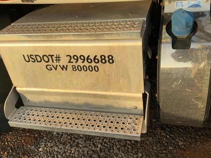 2017-international-prostar-image-43