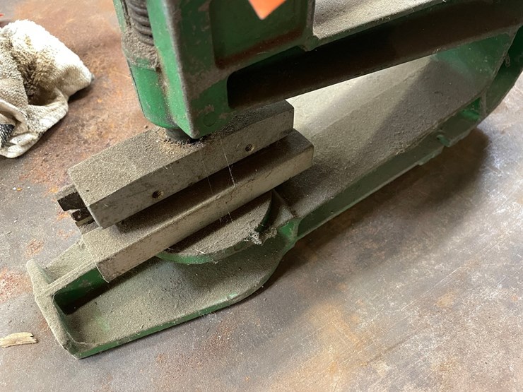 #2546-•-port-o-louver-cutter-(columbia-heights,-mn)-image-3