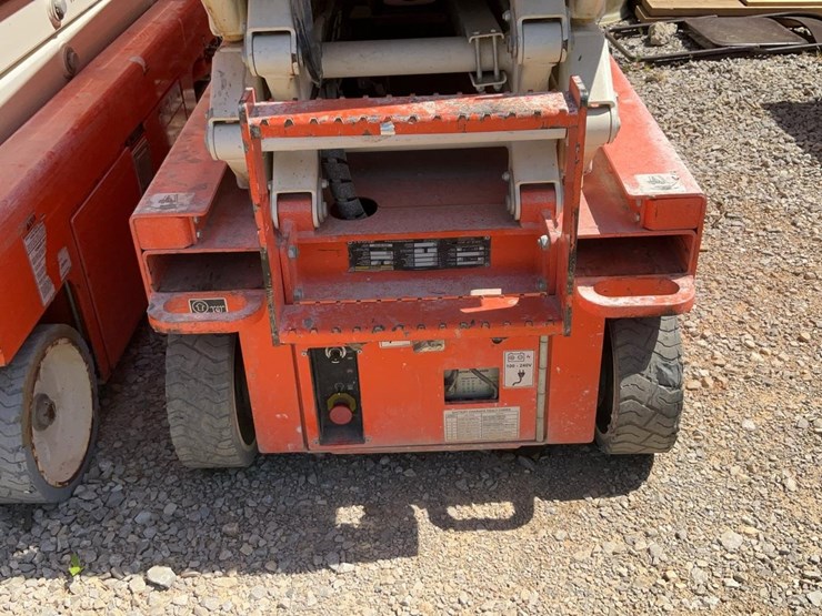 #422-•-snorkel-19'-scissor-lift-image-7