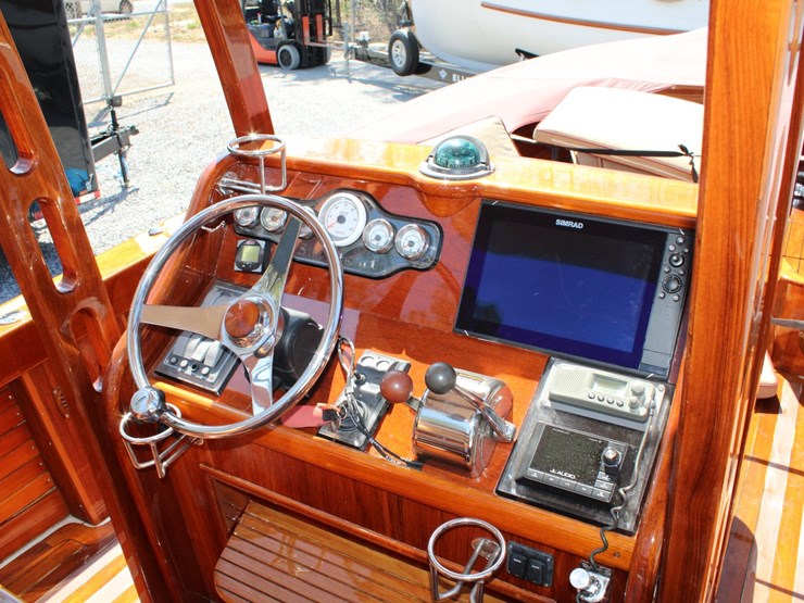 #9549-•-“sweetheart”-–-custom-monomoy-24'-center-console-|-high-performance-shallow-water-sportfish-image-42