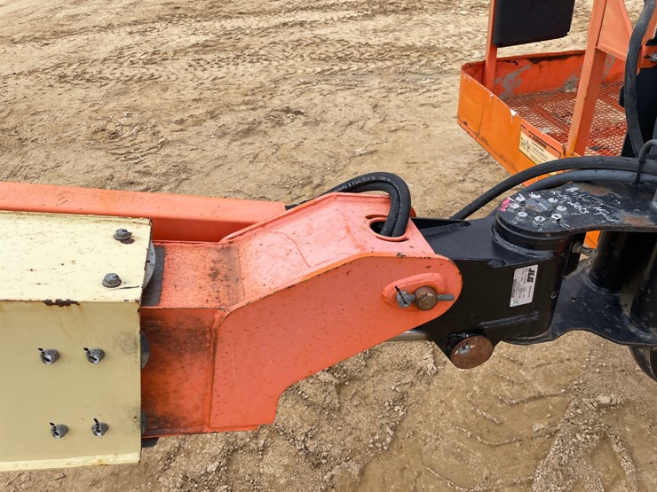 jlg-400s-image-22