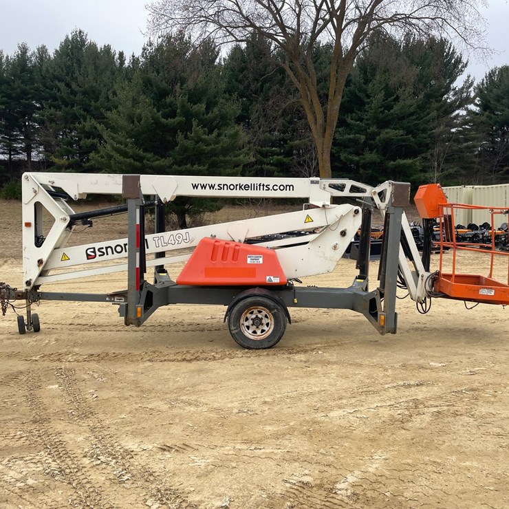 #7513 • (M-4) 2018 Snorkel TL49J Towable Boom Lift