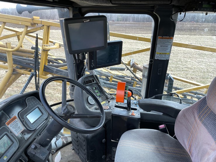 #5514-•-agco-rogator-u1264c-ag-chem-sprayer-image-40