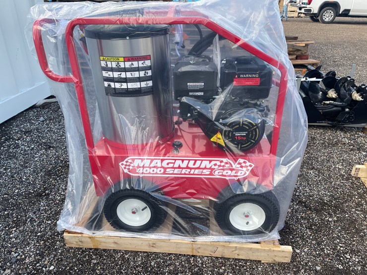 #3091-•-2026-magnum-4000-hot-water-pressure-washer-image-3