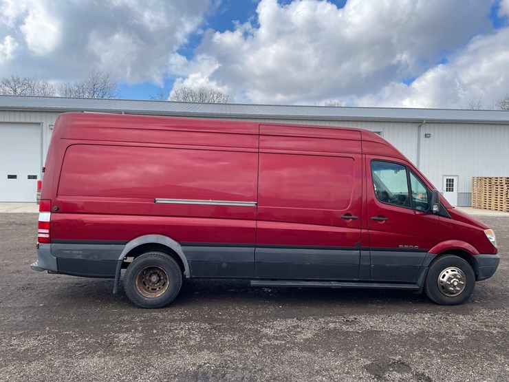 2008-dodge-3500-image-4