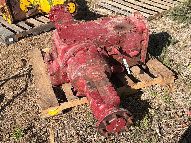 ford-tractor-image-1