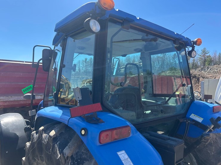 new-holland-t5070-image-39
