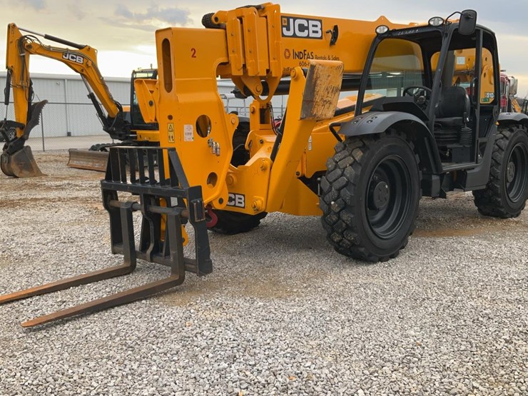 2022-jcb-510-56-image-11