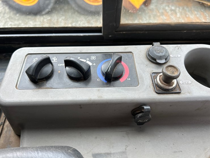 komatsu-d61pxi-23-image-54