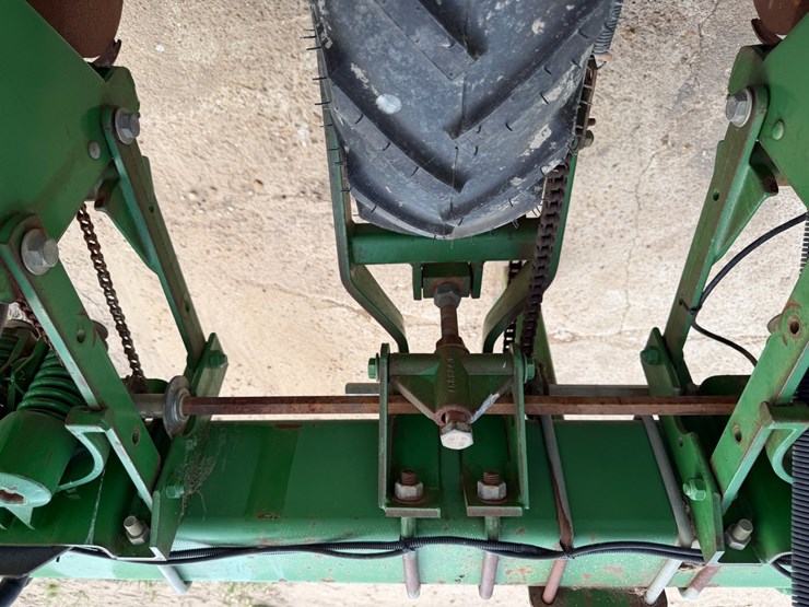 john-deere-1720-image-14