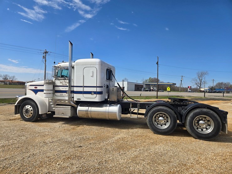 1996-peterbilt-377-image-10
