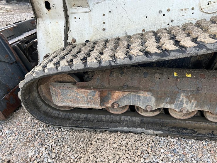 2017-bobcat-t770-image-17