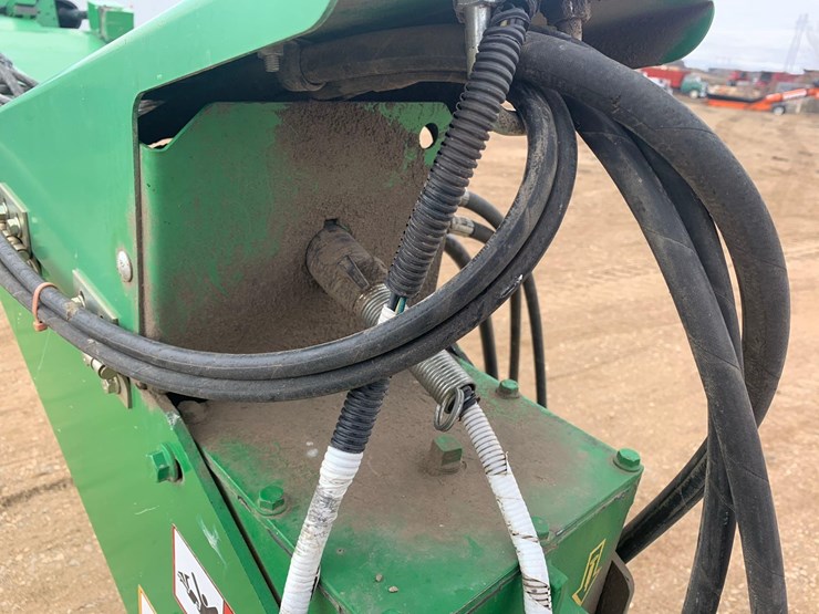 2011-john-deere-956-image-12