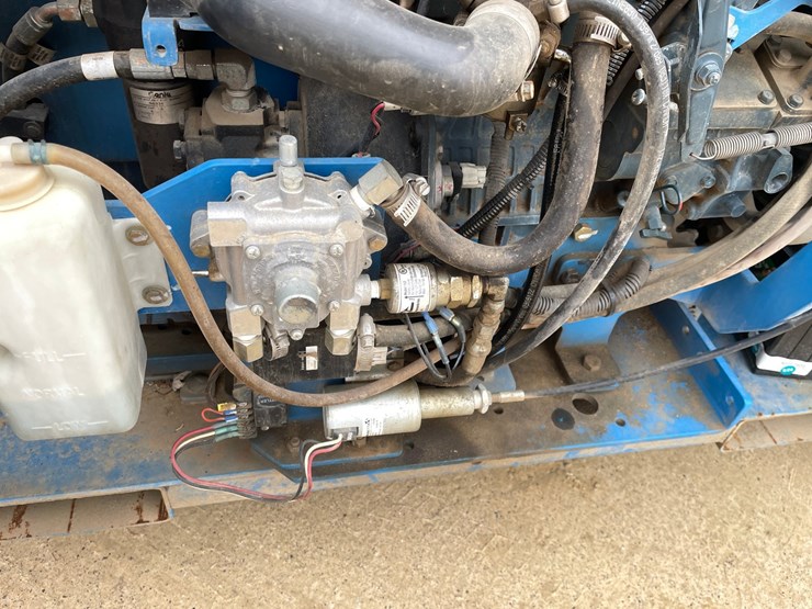 #7514-•-(s-2)-2012-genie-3369-rough-terrain-scissor-lift-image-35