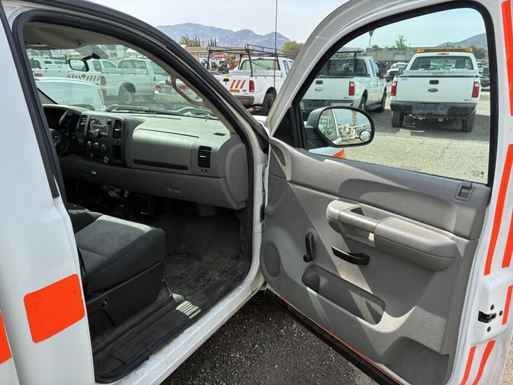 2008-chevrolet-silverado-1500-image-9