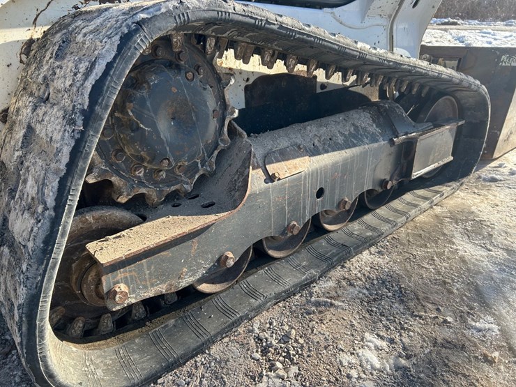 2017-bobcat-t550-image-48