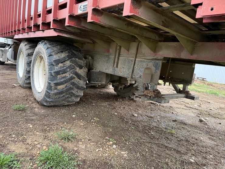 1999-freightliner-fld112-image-6