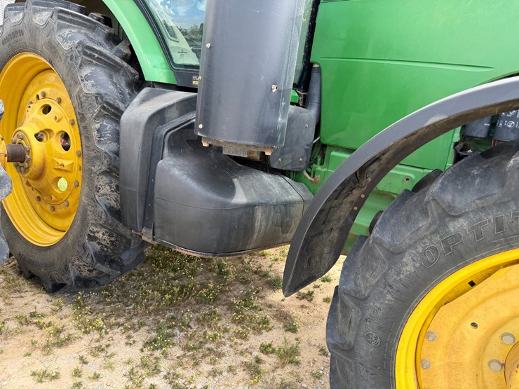 2012-john-deere-8235r-image-39