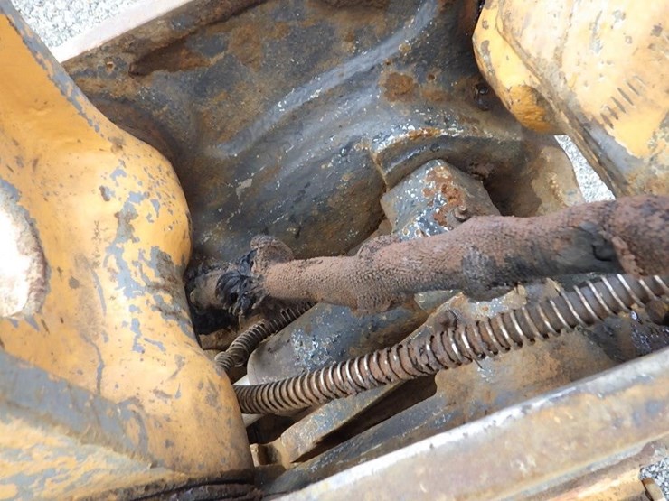 2014-case-cx145c-image-14