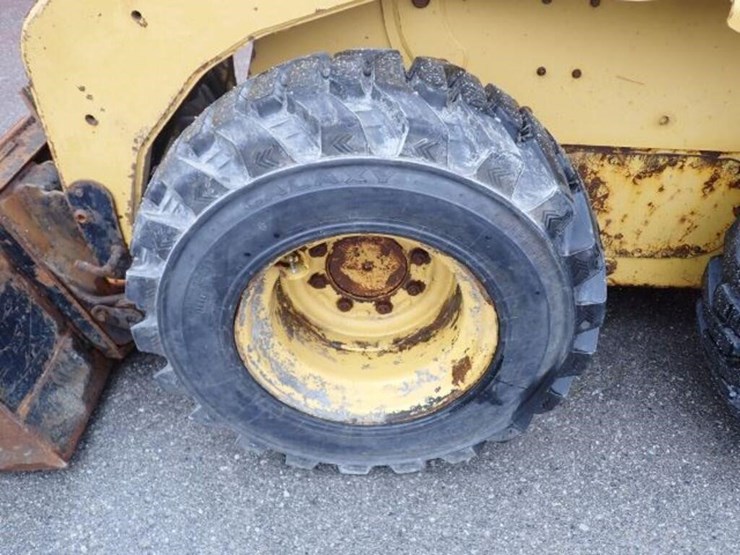 2010-caterpillar-232b-image-47