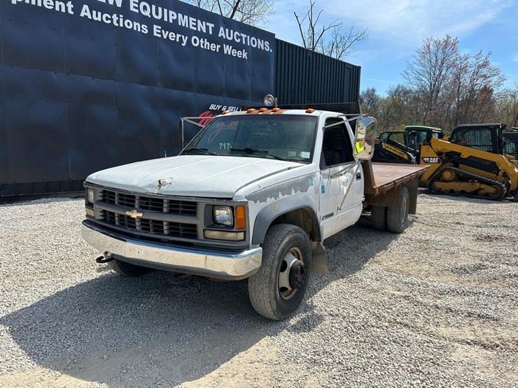 1994-chevrolet-3500-image-8