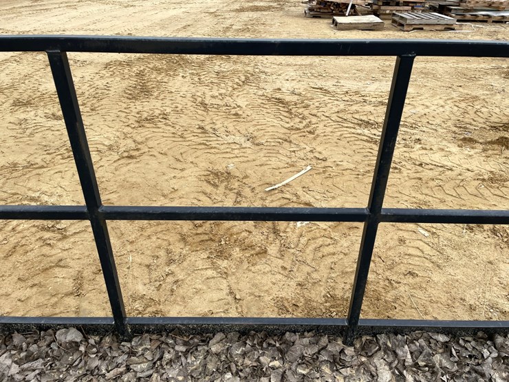 #7532-•-8'-work-platform-with-fork-pockets-image-15