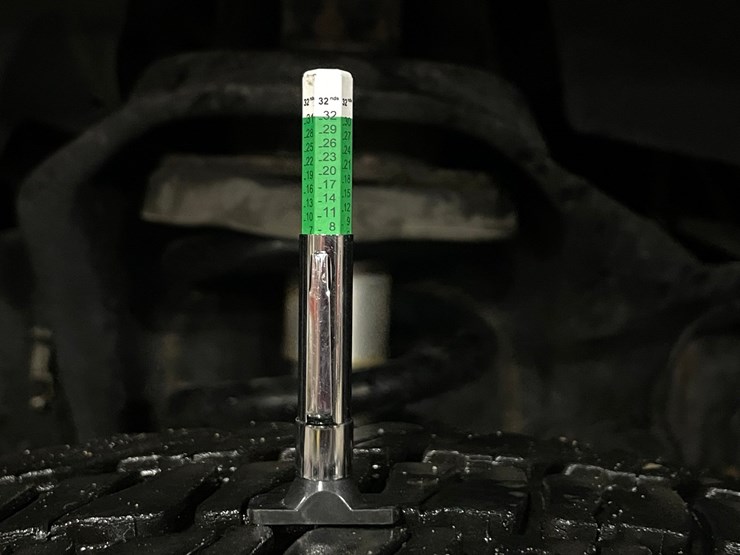 2012-dodge-3500-image-108