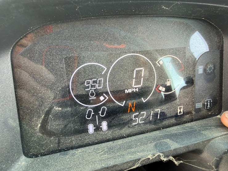 john-deere-gator-image-51