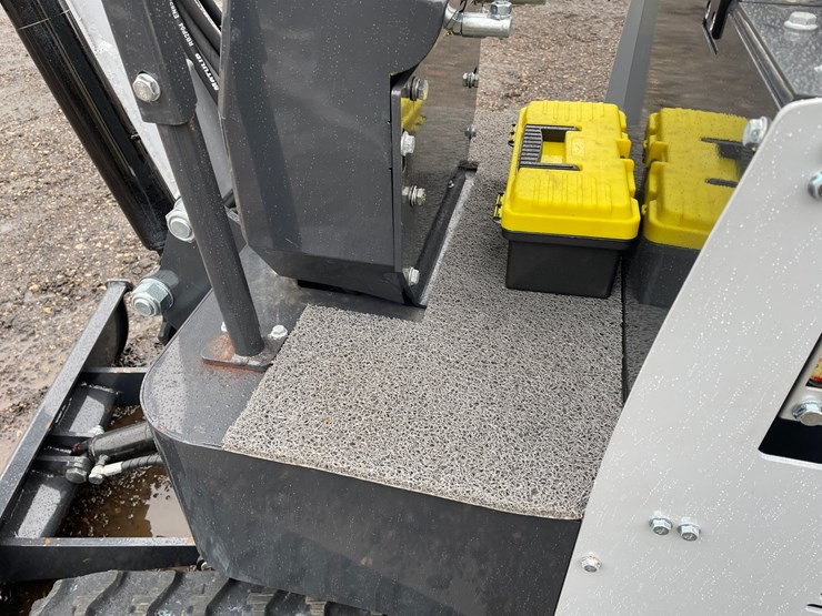 #3294-•-2026-ats-d12d-mini-excavator-image-11